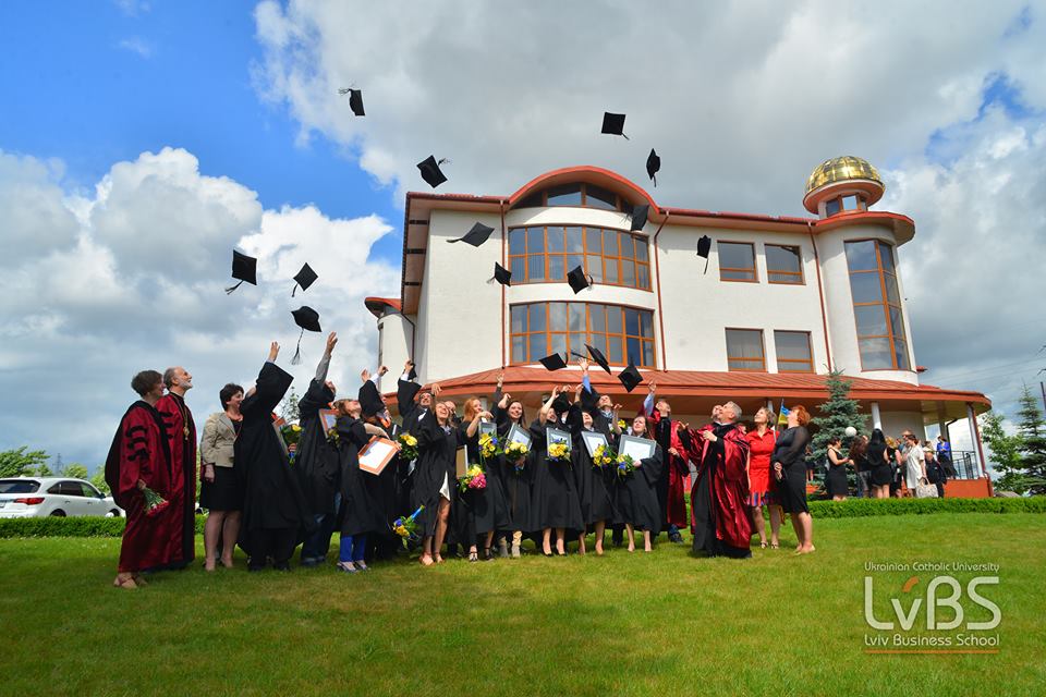 Graduation Celebration in LvBS