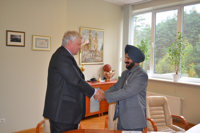 VU IBS is glad to start new connections with India!