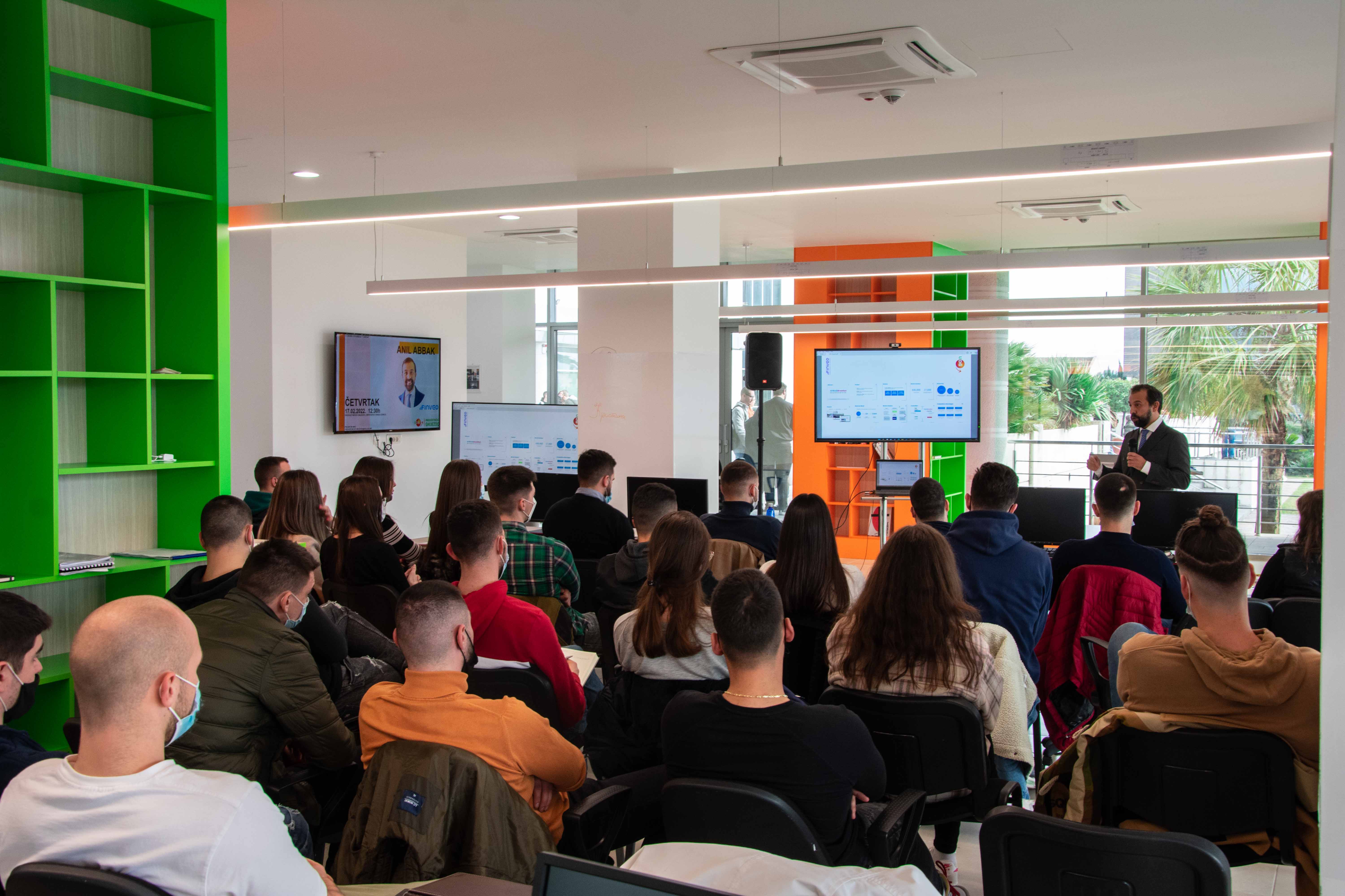 THE EVENT "MIRACLES" IN THE ENTREPRENEURIAL NEST OF UDG